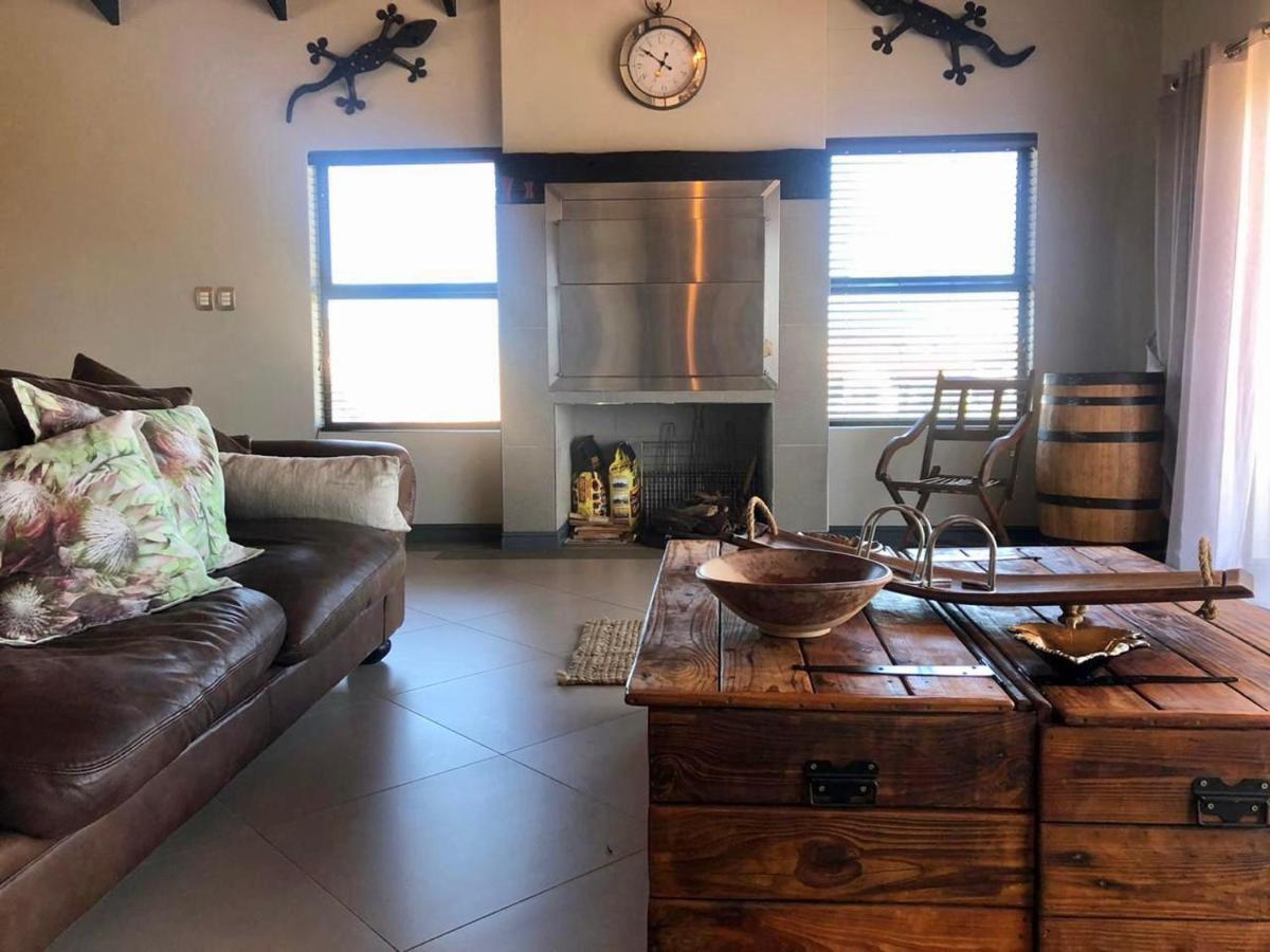 Steenbokkie Holiday Home 兰格班 外观 照片